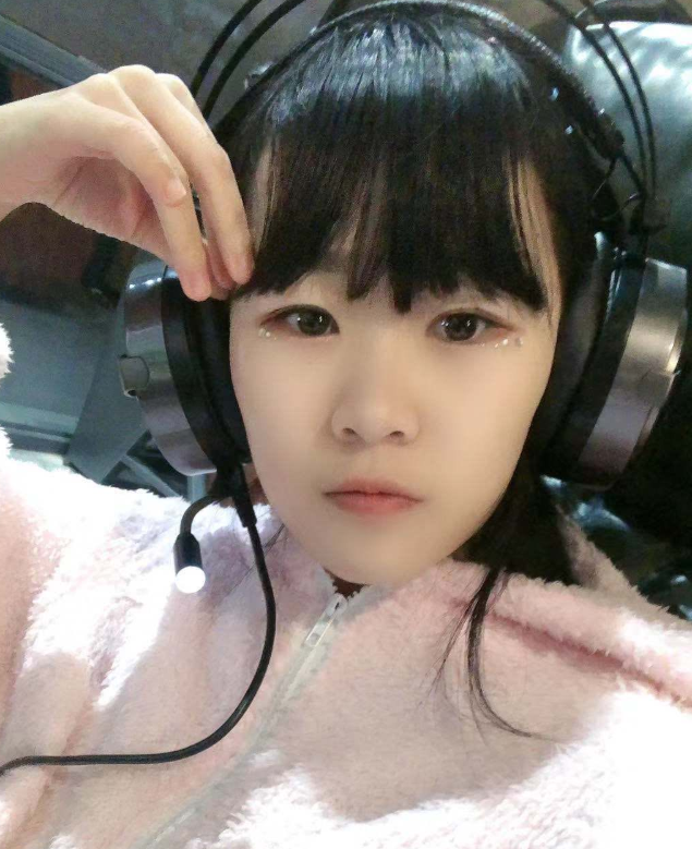 在校妹子缺钱兼职00后嫩啊